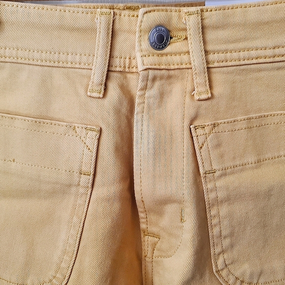 NWT New Free Assembly Mustard Color Denim Front Patch Pocket Shorts Size 2 - Picture 6 of 8